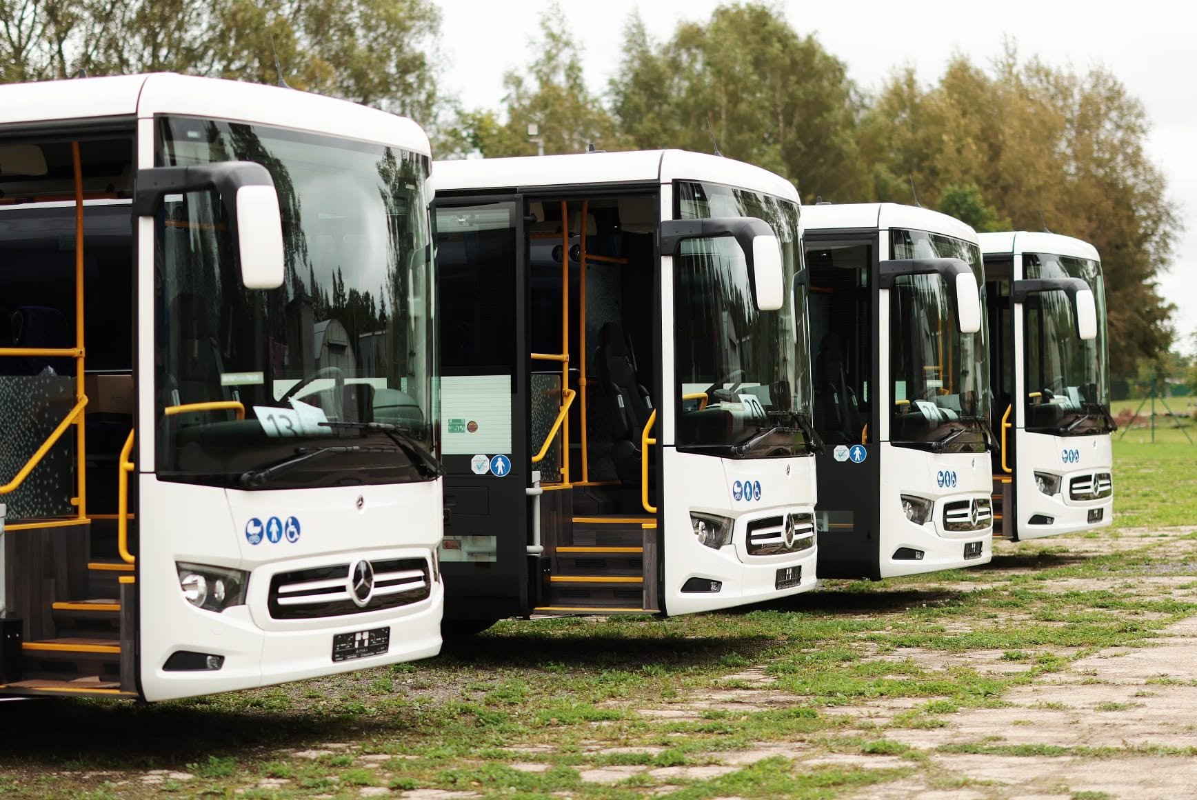 Luminator LED destination signs on Mercedes-Benz Intouro buses for CATA.